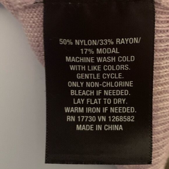 NWT Women’s Mossimo XL blouse. - Picture 5 of 8